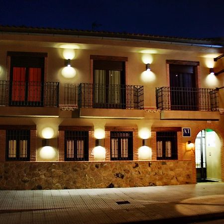 Apartamentos Turisticos Mirayuste Гвадалупе Экстерьер фото