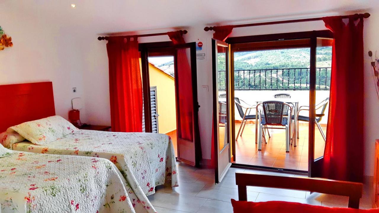 Apartamentos Turisticos Mirayuste Гвадалупе Экстерьер фото